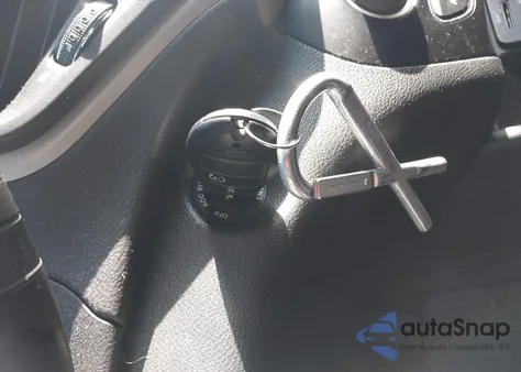 2015 Jeep Cherokee Latitude из США, поврежденный, VIN 1C4PJLCB7FW669897